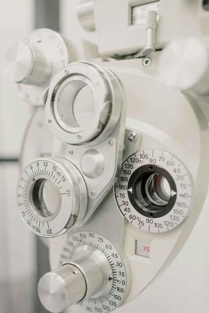 Detailed image of a modern phoropter used in eye examinations for precise vision testing.